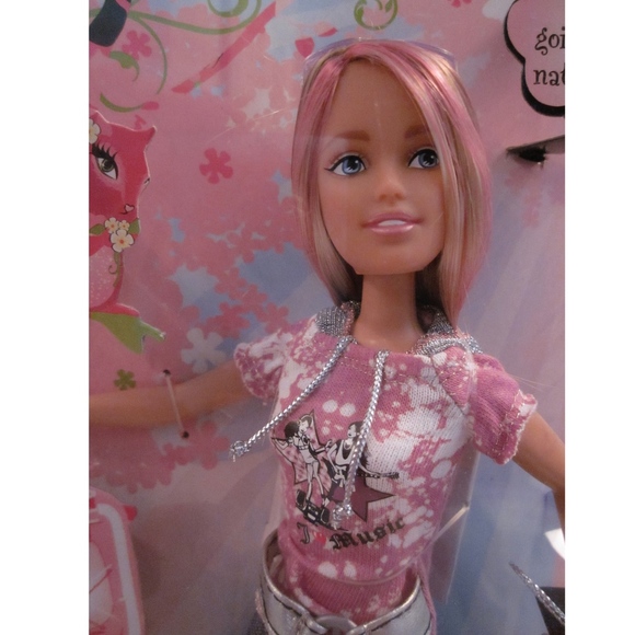 Barbie Camping Skipper- Barbie's Sister NIB - Picture 2 of 2